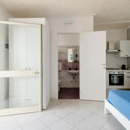 Briciola's Guest house 4*