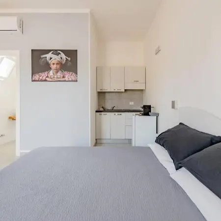 Briciola's Guest house 4*